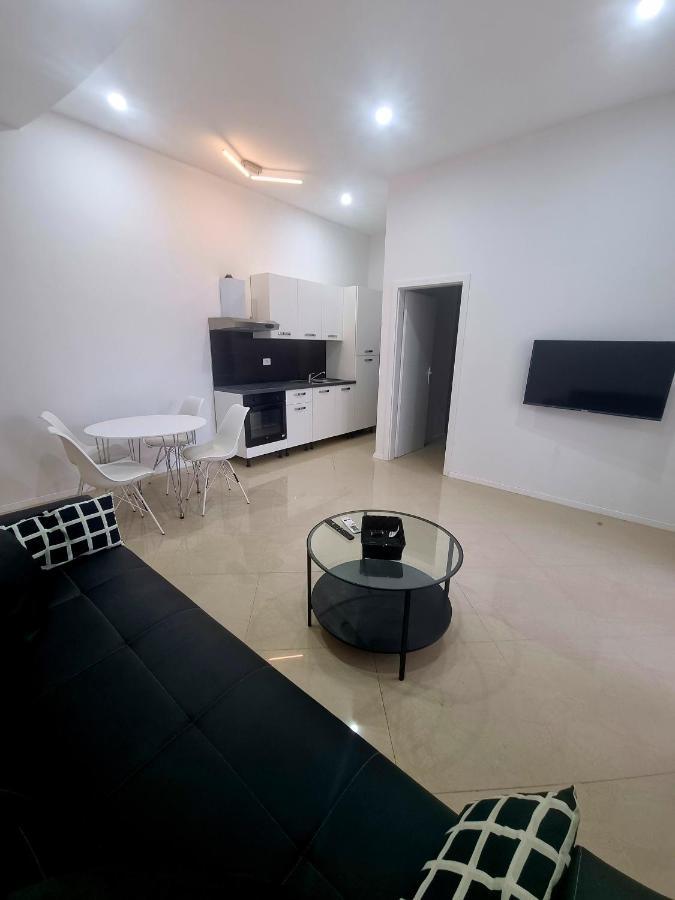 Bass Apartment プーラ エクステリア 写真